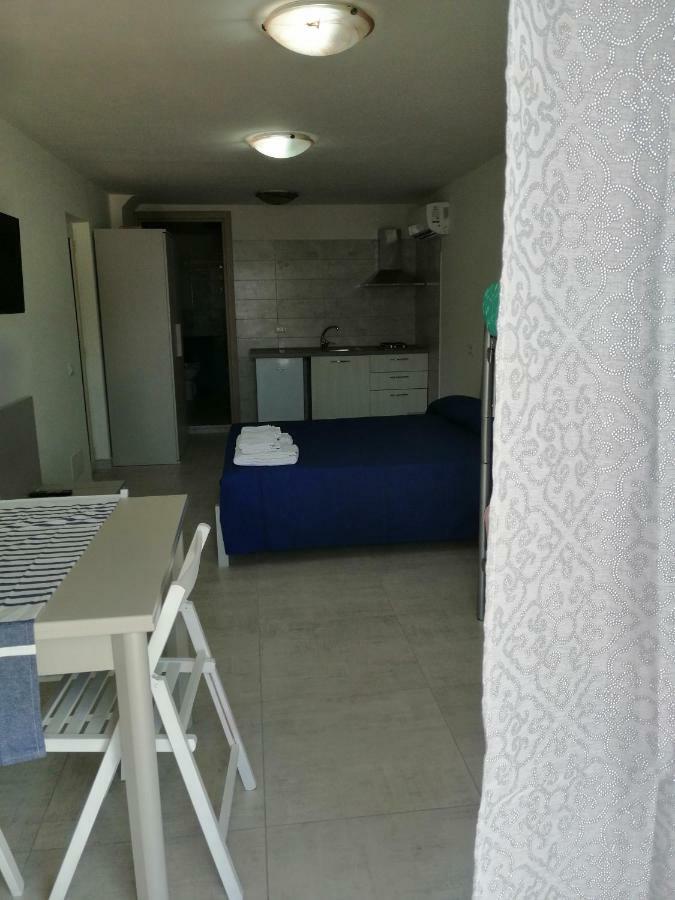 Monolocale Tirreno Studio Seafront Формия Экстерьер фото