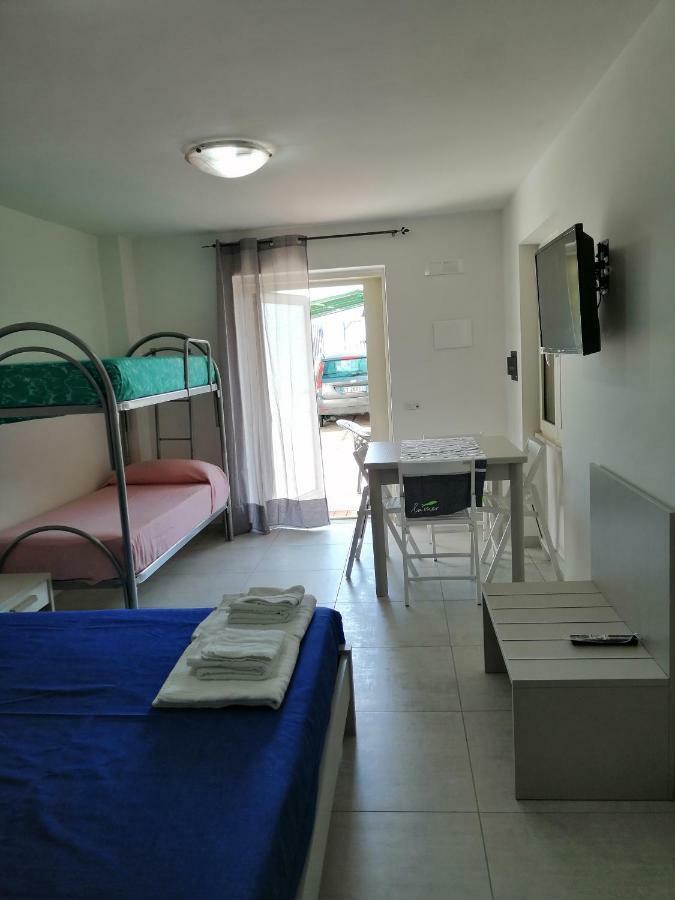 Monolocale Tirreno Studio Seafront Формия Экстерьер фото