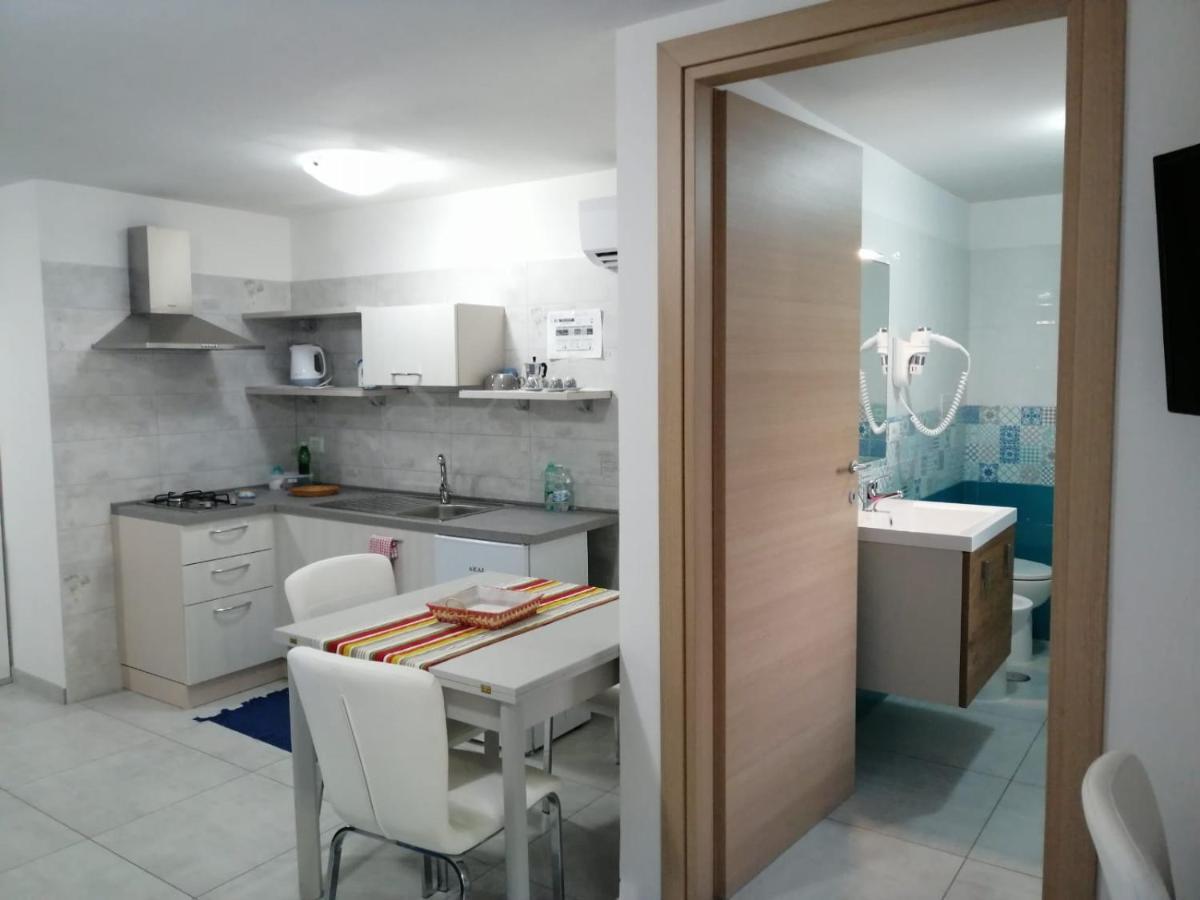 Monolocale Tirreno Studio Seafront Формия Экстерьер фото